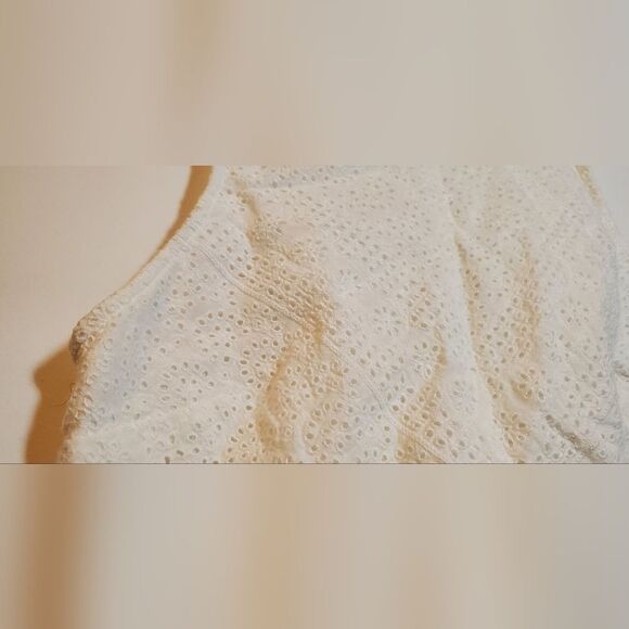 American Eagle Outfitters Cream Eyelet Tank Top - Picture 3 of 8